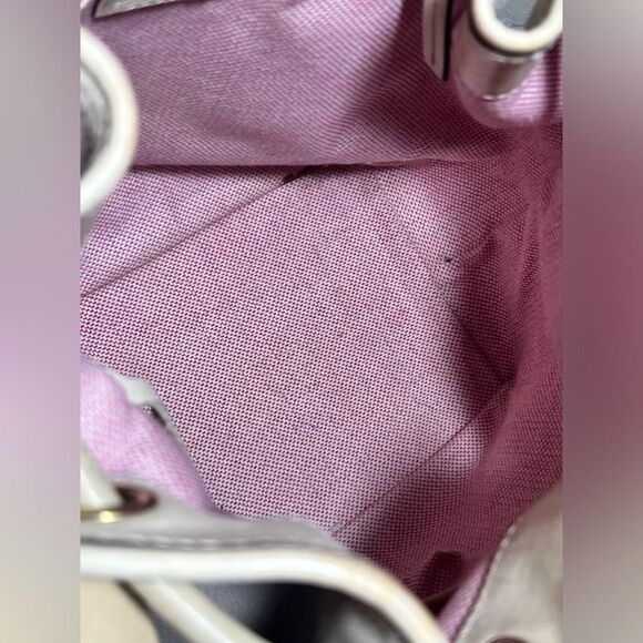 Dooney&Bourke Vintage rare collectible bag, bucket drawstring, ivory gold tone - Picture 12 of 16
